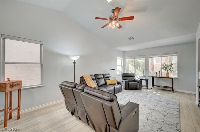 Building Photo - 2288 Tedesca Dr