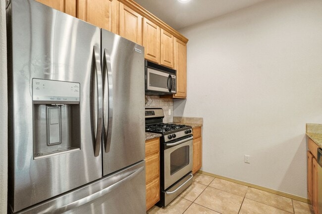 Building Photo - 4334 Nambe Ct