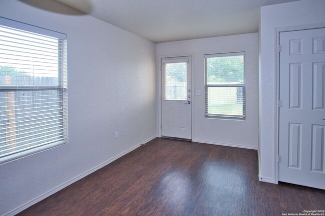 Building Photo - 5827 Camier Cove