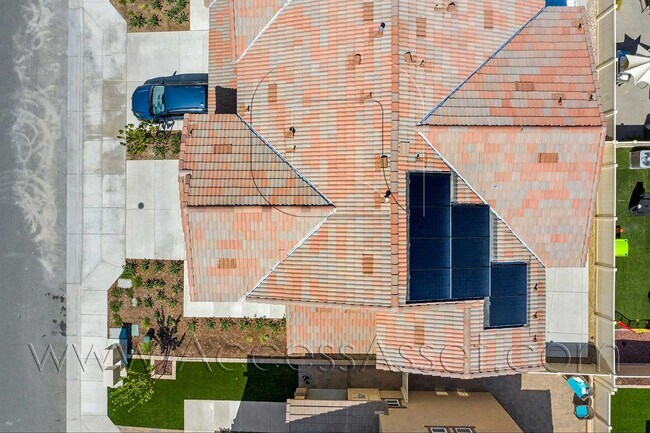 Building Photo - 41278 Winterberry St