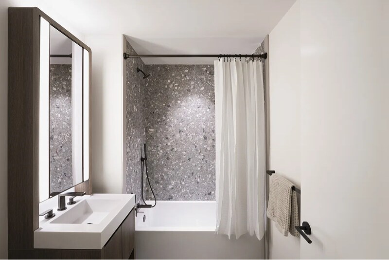 Building Photo - 1 W 60th St