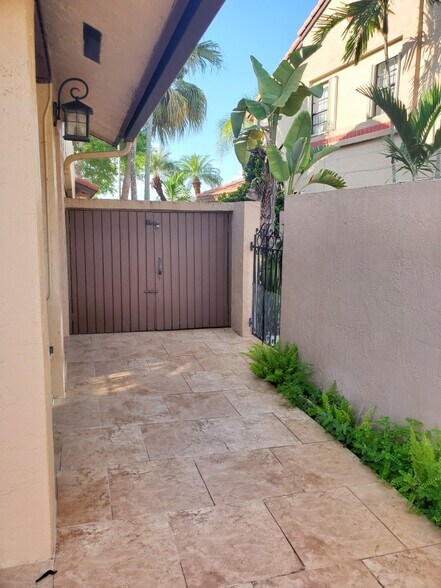 Building Photo - 13280 SW 114th Ter