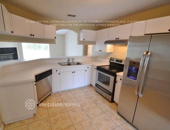 Building Photo - 7915 Ridgeglen Cir W