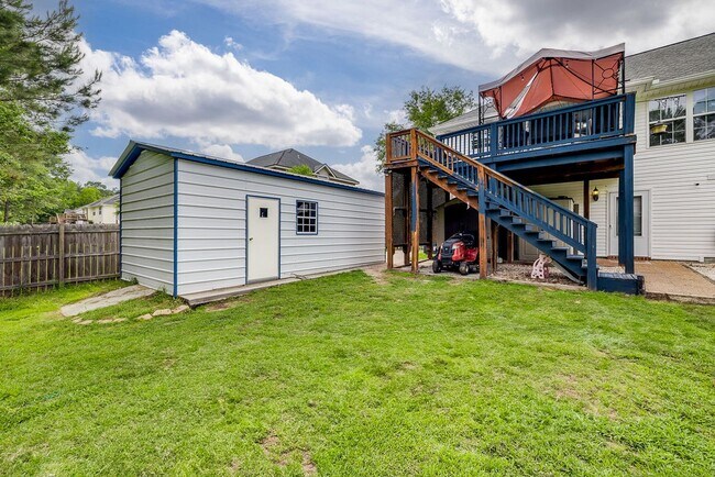 Building Photo - Spacious Home with Shop in Rincon!  No HOA!