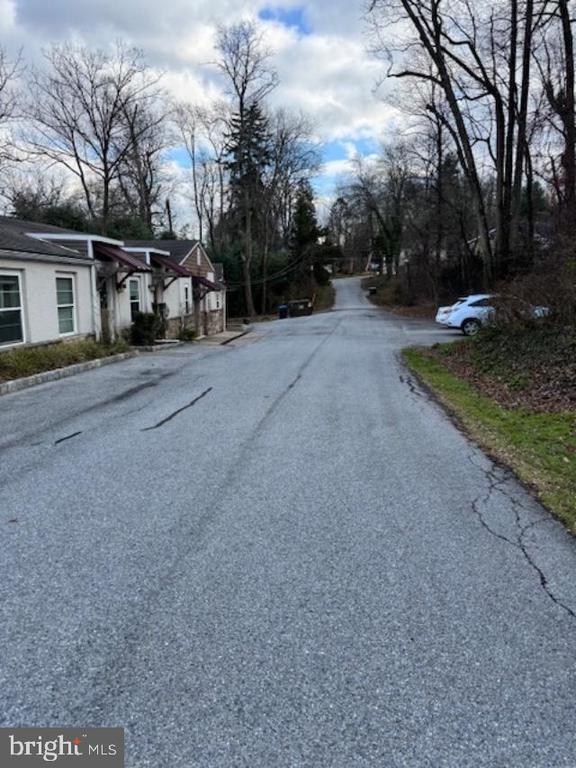 Building Photo - 85 Valley Rd