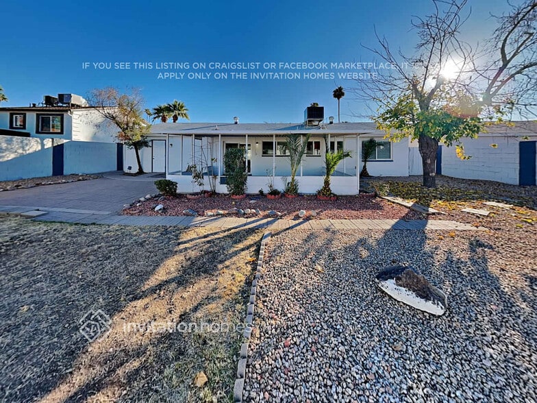 Building Photo - 3826 W Bloomfield Rd