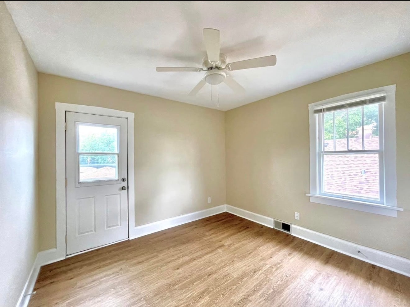 Building Photo - 1706 33rd St