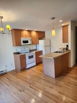 Building Photo - 142 Watertree Dr