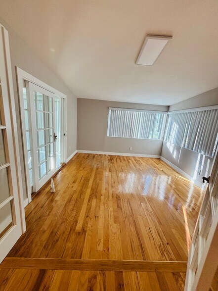 Building Photo - 5741 Larryan Dr