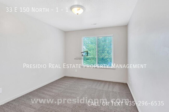 Building Photo - 33 E 150 N