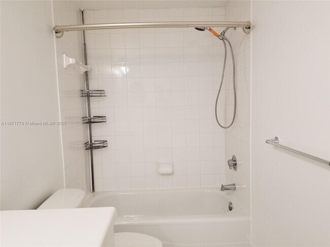 Building Photo - 50 Menores Ave