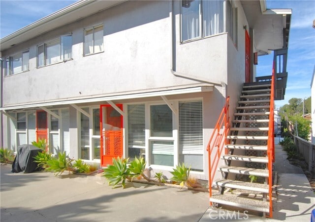 Building Photo - 1446 Manhattan Beach Blvd