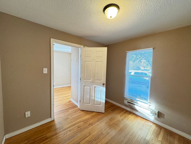 Building Photo - 2 BEDROOM, 1 BATHROOM SINGLE FAMILY HOME CLOSE TO DOWNTOWN CHEYENNE