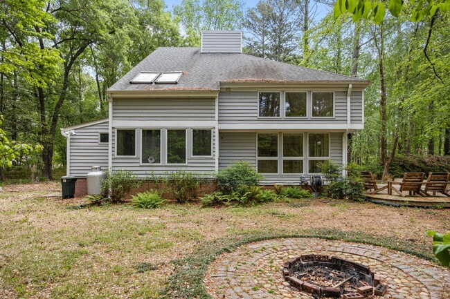 Building Photo - 709 Orchard Ln