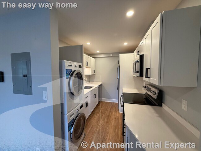 Primary Photo - 132 Sherman St