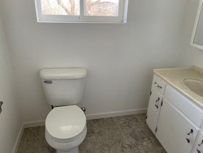 Building Photo - In The Country But Near Town!! With A Shop!!