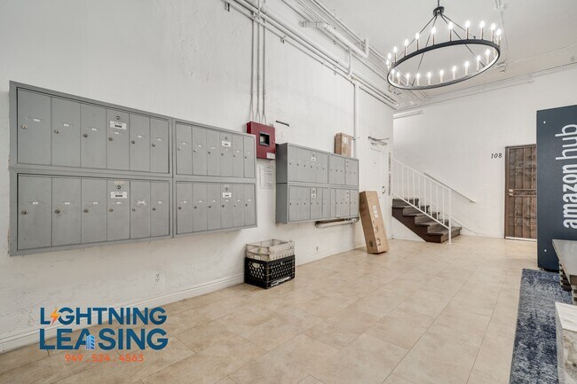Building Photo - 5231 Monte Vista St