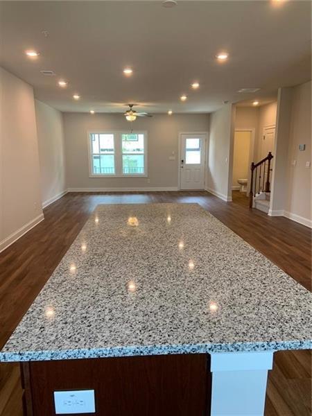 Building Photo - 908 Sweetwater Grove