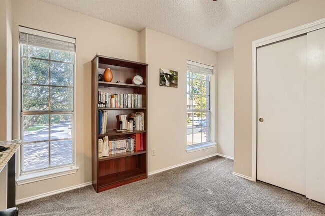 Building Photo - 7023 Riverton Dr