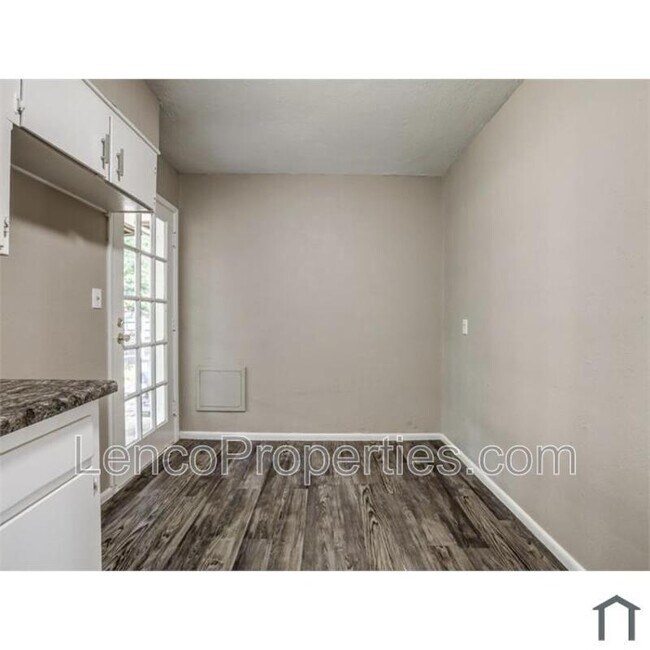 Building Photo - 2741 SW Murray Dr