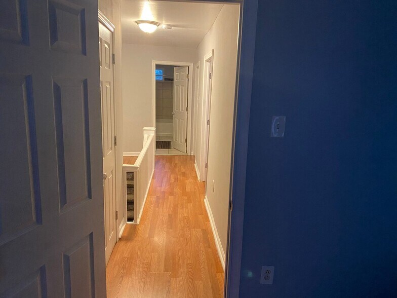 Building Photo - 130 Bartram Ave