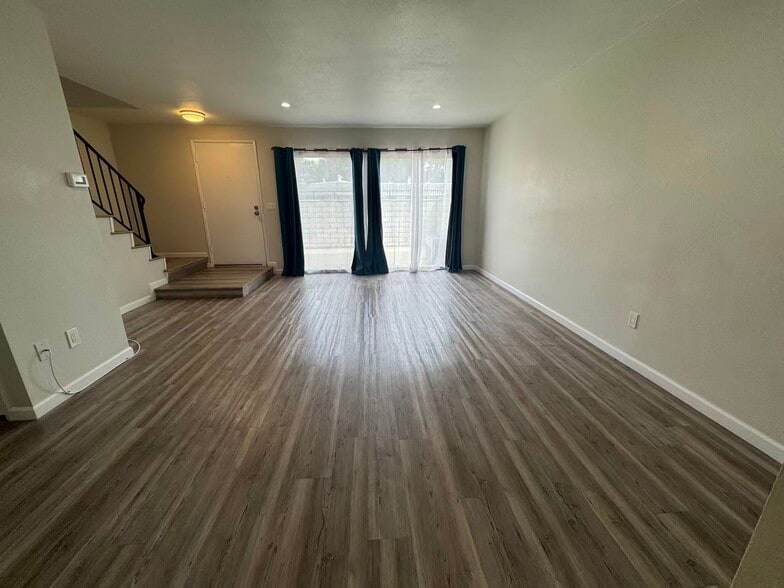 Building Photo - 1119 W Francis St