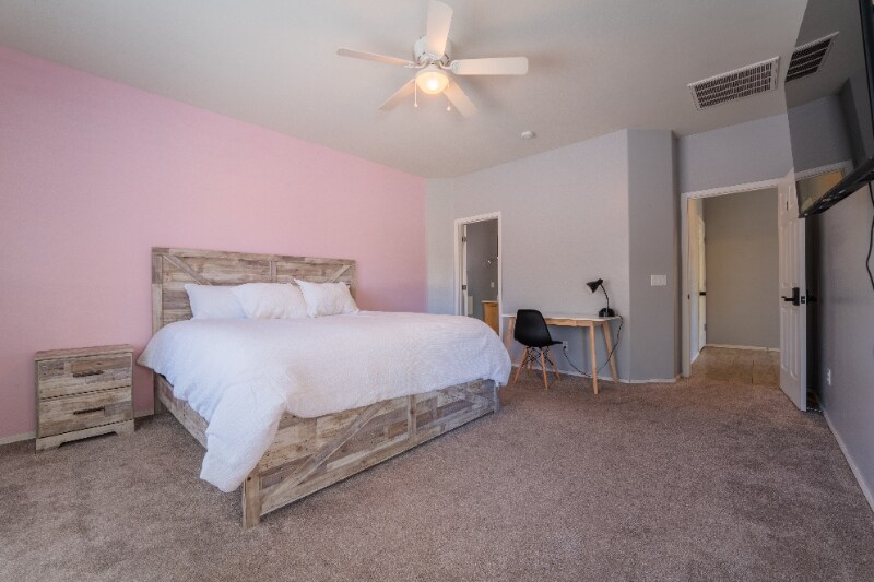 Building Photo - 2313 N Presidential Dr