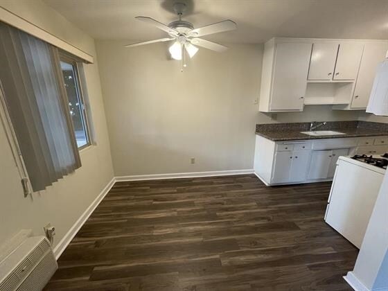 Interior Photo - 211 North Isabel