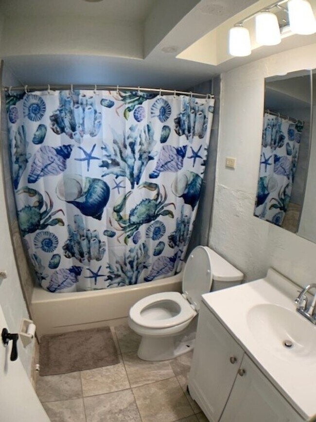 Building Photo - 1342 Torreya Cir