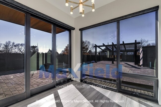Building Photo - Luxury Sugarhouse Living | Pet Friendly | 2BD | 3BA | 1GA | 1CP 1875 Sq Ft