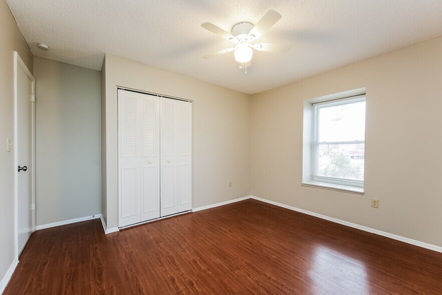 Building Photo - 2179 Alton Rd