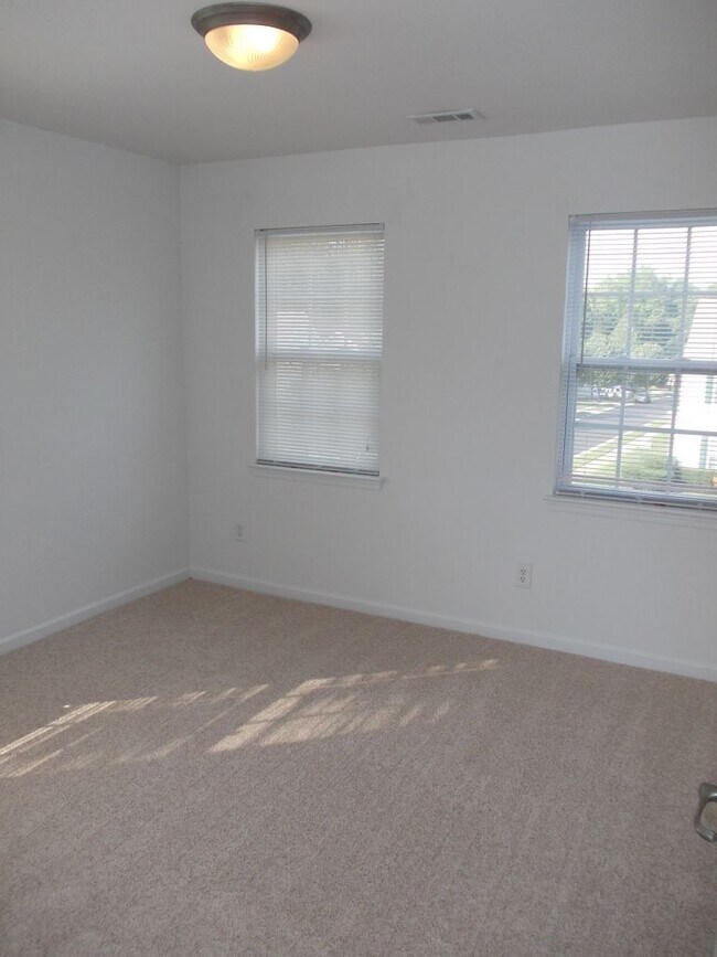 Building Photo - COMING SOON!!!  Large 4 bedroom home near UNCC