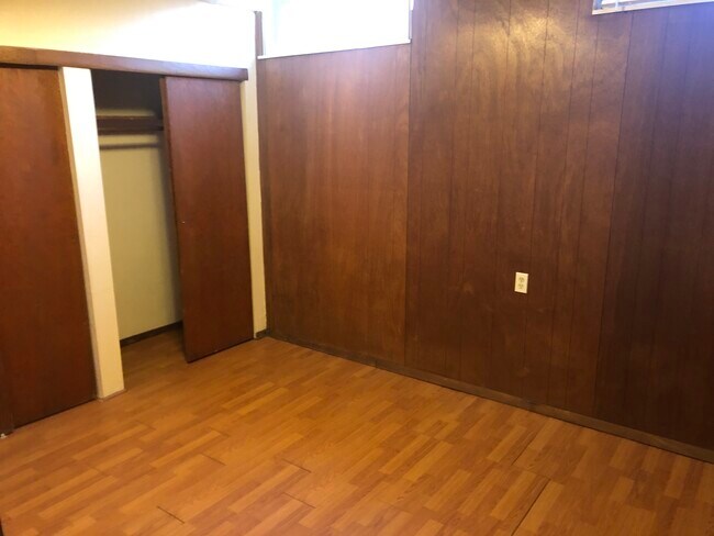 Building Photo - 364 Ruxton Ave