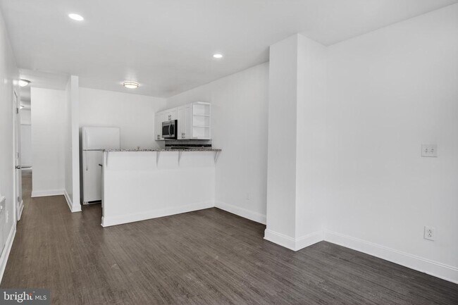Building Photo - 3138 W Allegheny Ave