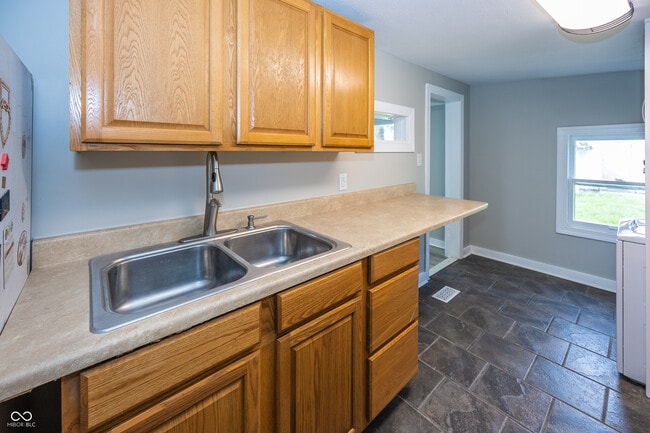 Building Photo - 3012 E Minnesota St