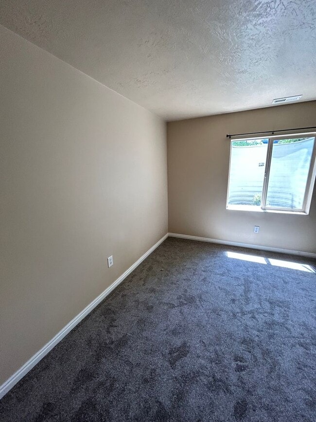 Building Photo - Great Lehi Home in the Colony Pointe Neigh...