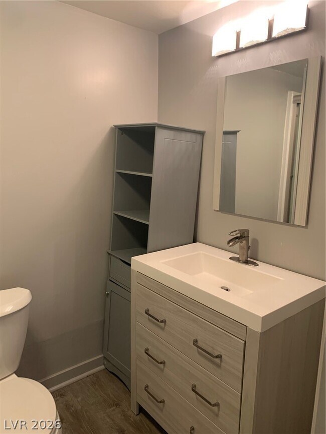 Building Photo - 3111 Bel Air Dr