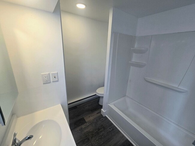 Building Photo - 416 W Whitehall St