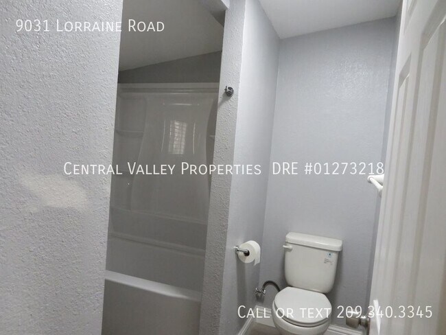 Building Photo - 9031 Lorraine Rd