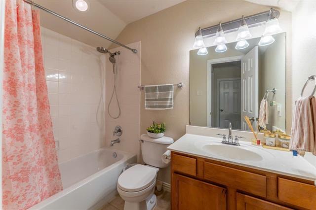 Building Photo - 7063 Orion Dr