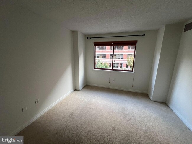 Building Photo - 2301 N Street NW Unit 407