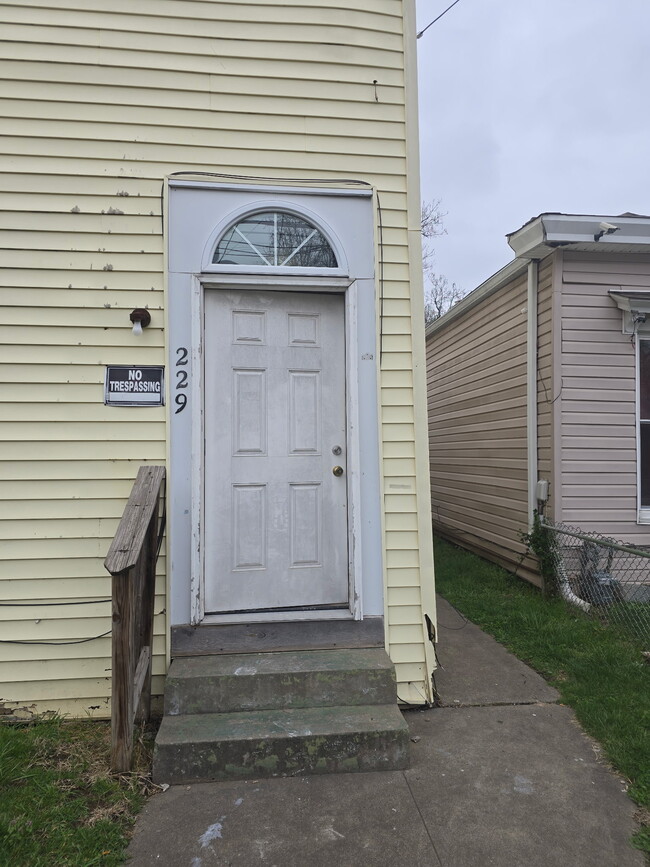 Building Photo - 229 N 26th St