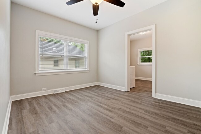 Building Photo - Recently Renovated 3BR Home Near Downtown Durham with Spacious Backyard! Available Now! Pet Frien...