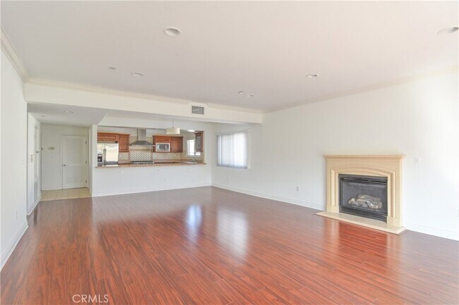 Building Photo - 11848 Kiowa Ave