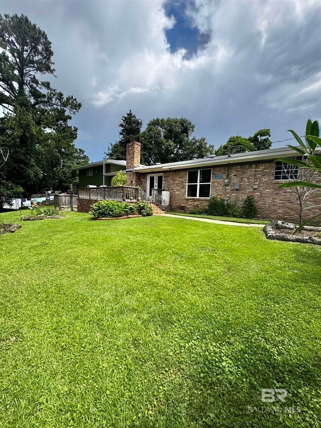 Building Photo - 754 Washington Dr