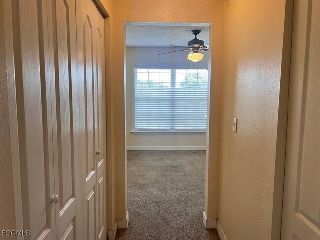 Building Photo - 2031 Dixie Belle Dr