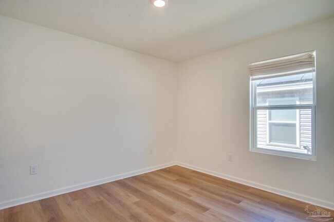 Building Photo - 7809 Maxton Rd
