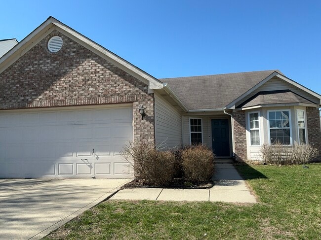 Building Photo - 574 Springtree Lane