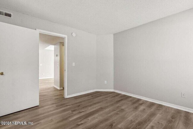 Building Photo - 10200 Belle Rive Blvd