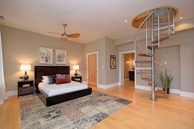 Building Photo - 69 Mulberry St